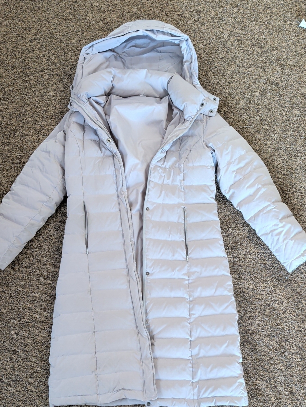 Women's Long Hooded Puffer Coat in Light Gray